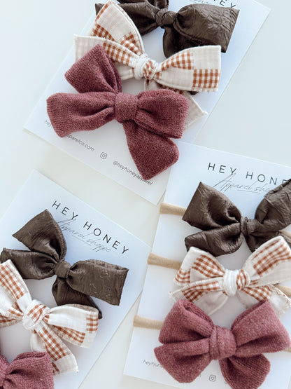 November Bow Set
