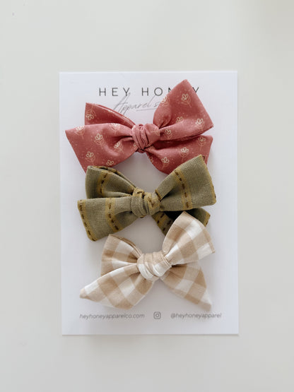 June Bow Set