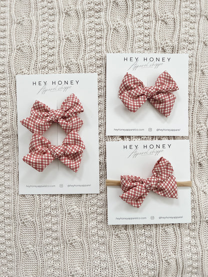 Holly Bow